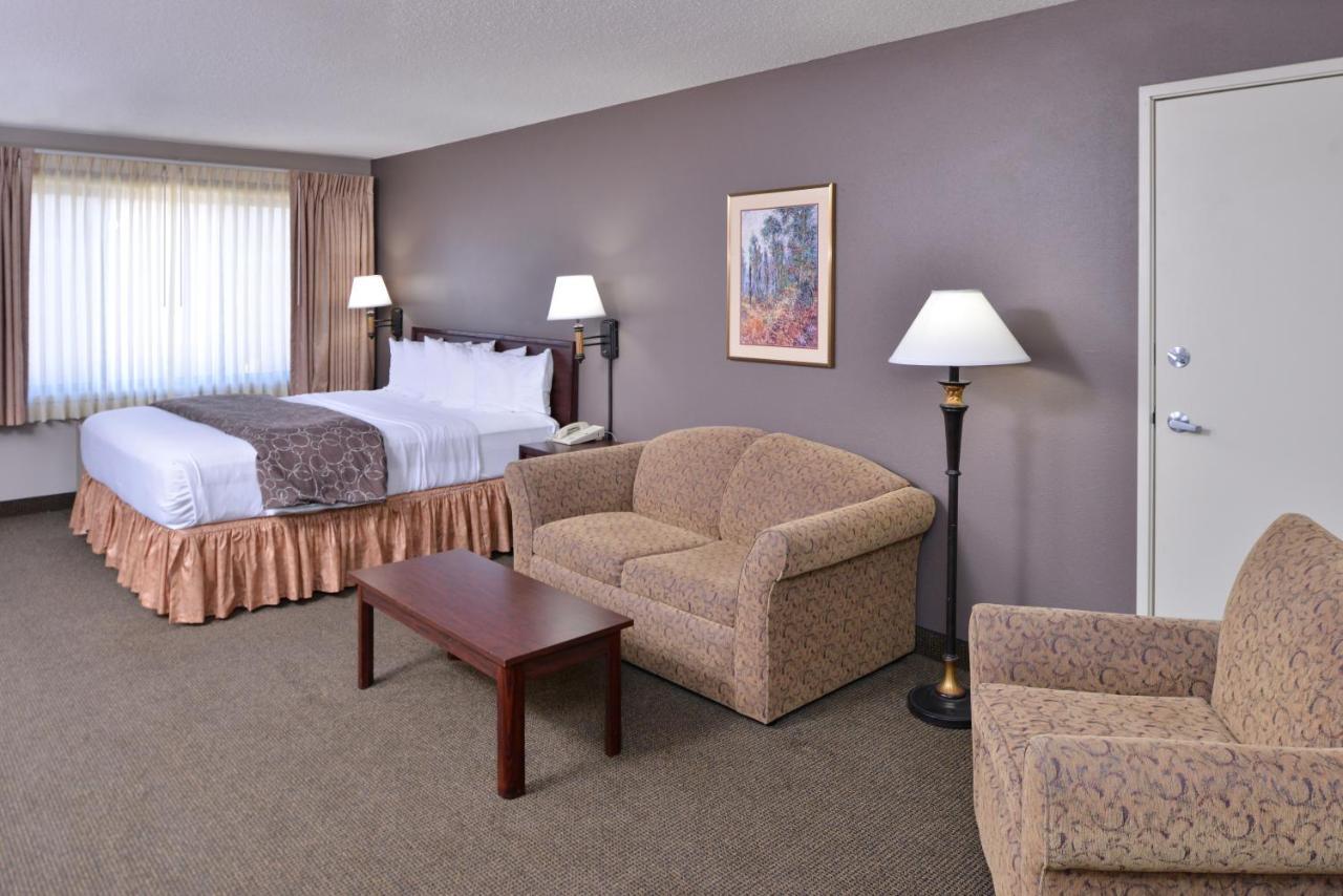 Kelly Inn 13Th Avenue FargoFargo  Kültér fotó